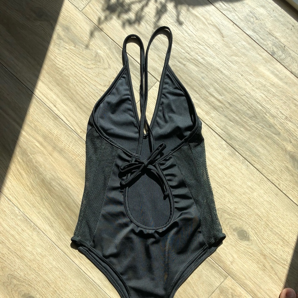 Nada Swim Black One piece 🖤